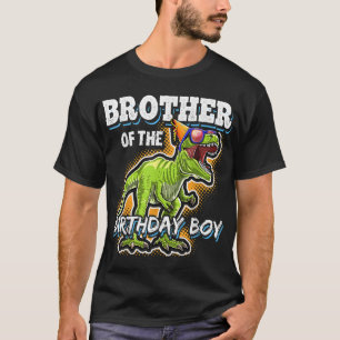 Camiseta Irmão da família Dinosa, o menino de aniversário