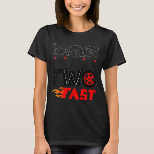 Camiseta Irmão Do Dois Rapazes Da Corrida De segundo aniver