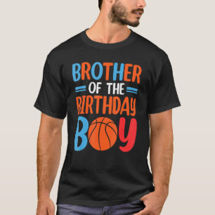 Camiseta Irmão Do Garoto De Basquete De Aniversário Que Cor