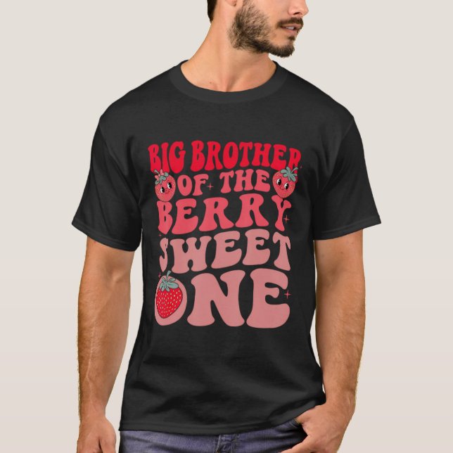 Camiseta Irmão Mais Velho Da Morango Doce Fruta Morango (Frente)