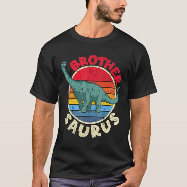 Camiseta Irmão Saurus I Brachiosaurus Diplodocumentus I Fam (Frente)
