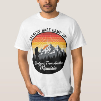 Camiseta Irmãos De Outra Montanha Everest Caminhando