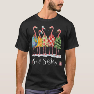 Camiseta Irmãs de Costura Clube de Costura de Flamingo Engr