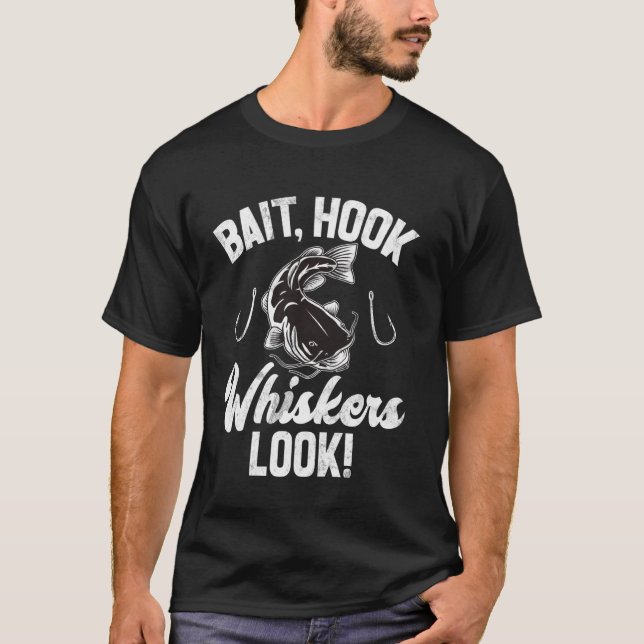 Camiseta Isca Gancho Bigodes Olham Bagre (Frente)