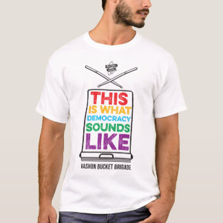 Camiseta Isto é o que a democracia parece - cor
