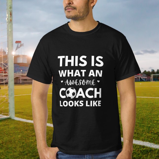 Camiseta Isto É O Que Parece Um Fantástico Treinador De Fut (Criador carregado)