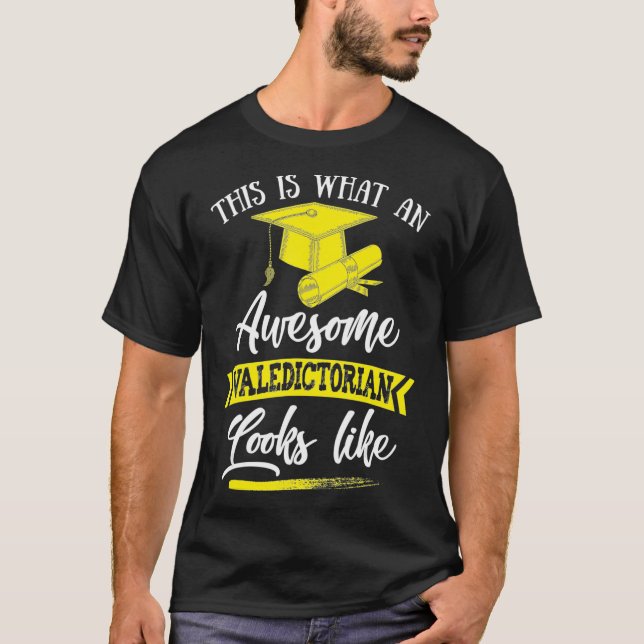 Camiseta Isto É O Que Um Valedictoriano Incrível Parece  (Frente)