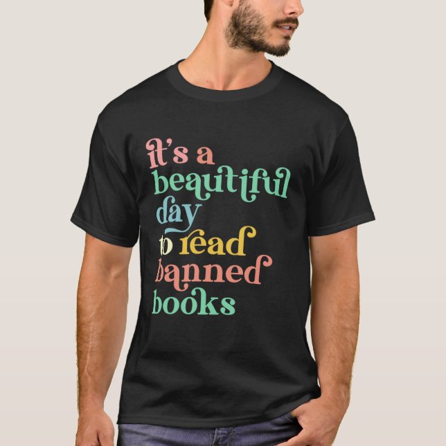Camiseta It´s a beautiful Day to read banned Books (Frente)