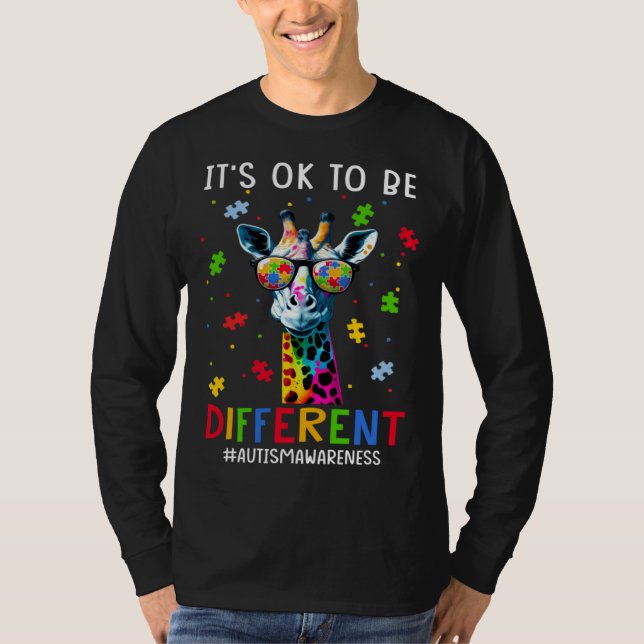 Camiseta It s Ok To Be Different Autism Awareness Giraffe (Frente)