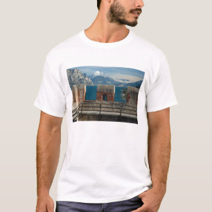 Camiseta Itália, Malcesine, vista do castelo do Lago