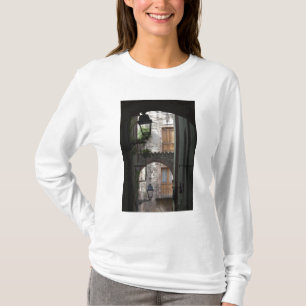Camiseta Itália, Sardenha, Bosa. Detalhe da rua.