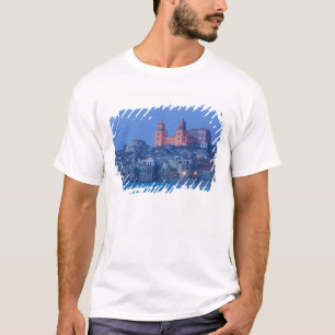 Camiseta Itália, Sicília, Cefalù, Vista com Duomo a partir