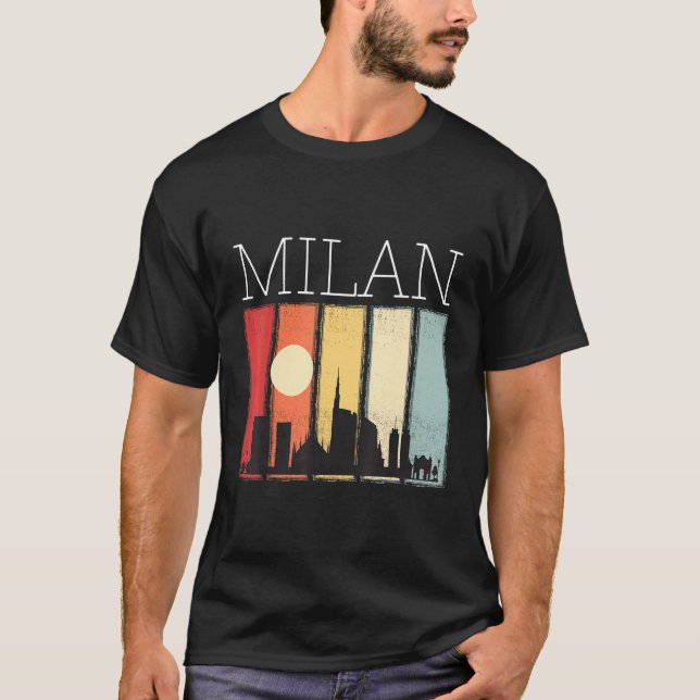 Camiseta Itália Skyline Sunrise Com Catedral De Milão (Frente)