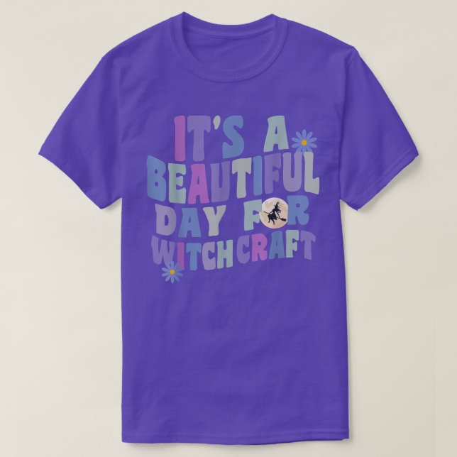 Camiseta It's A Beautiful Day For Witchcraft Retro Witch Ac (Frente do Design)