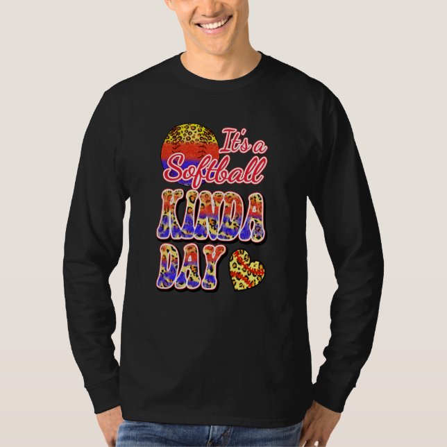 Camiseta It's a Softball Kinda Day Softball Mom High School (Frente)