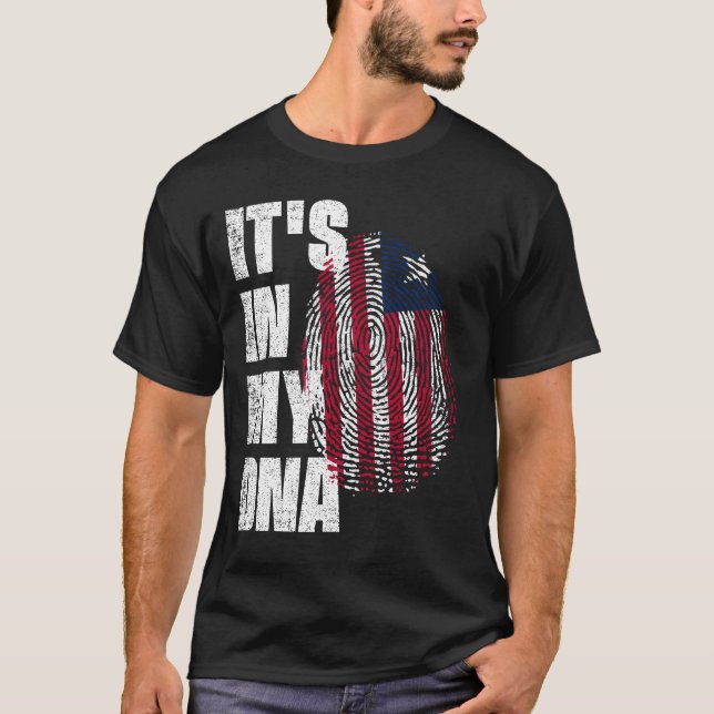 Camiseta IT'S IN MY DNA Liberia Flag (Frente)