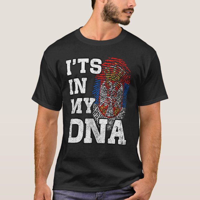 Camiseta It's In My DNA Serbian Fingerprint Proud Serbia Fl (Frente)