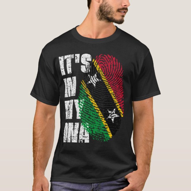 Camiseta IT'S IN MY DNA St Kitts Flag Boy Girl Gift (Frente)