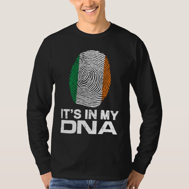 Camiseta IT'S MY DNA IN Flag National Pride Fingerprint Ire (Frente)