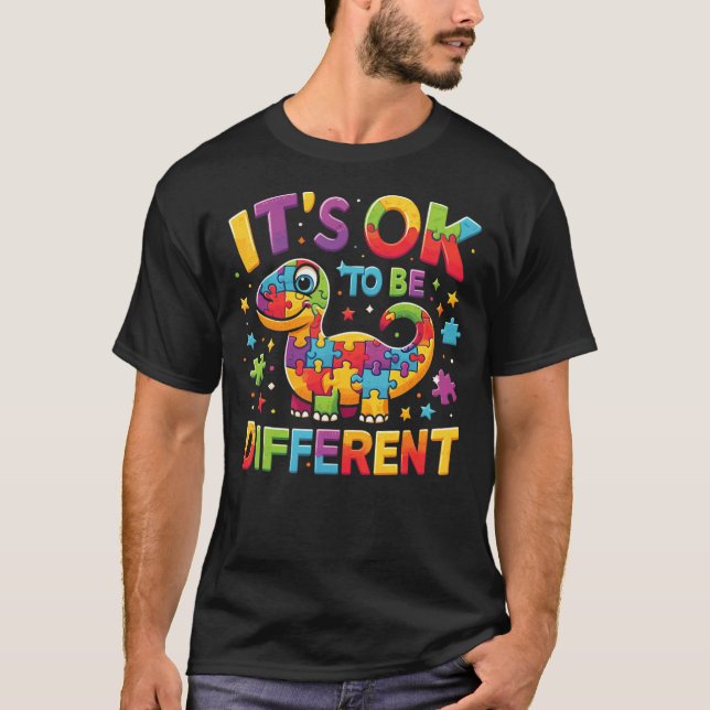 Camiseta Its Ok To Be Different Autism Awareness Cute T Rex (Frente)