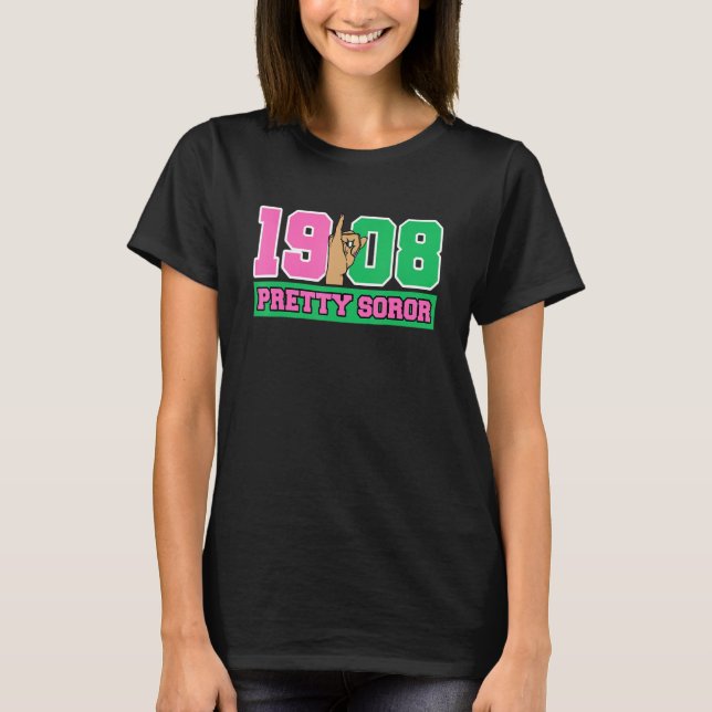 Camiseta J15 Nineteen 08 AKA Pretty Soror Hand Sign (Frente)