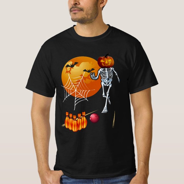 Camiseta Jack O Lanterna Pumpkin Skeleton Jogando Boliche H (Frente)