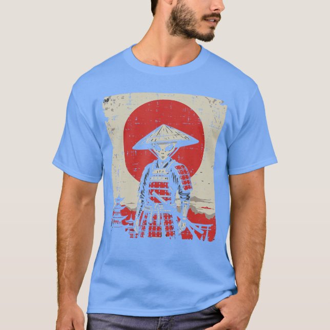 Camiseta Japanese Alien Warrior Samurai Katana UFO Art Wome (Frente)
