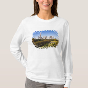 Camiseta Japão. Tóquio. Panorama do distrito de Shinjuku e