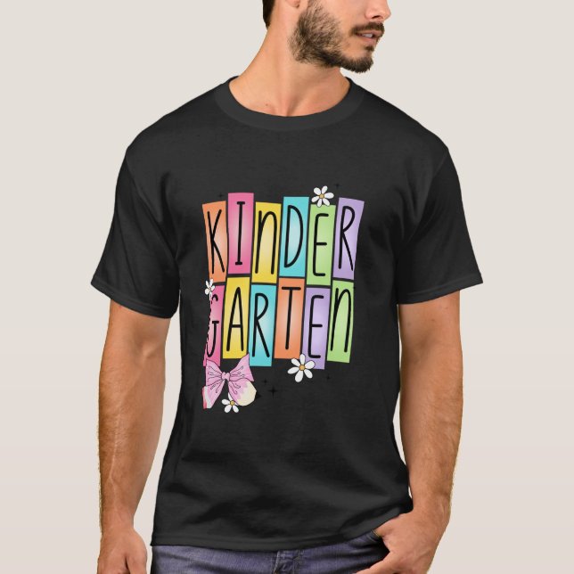 Camiseta Jardim de infância de volta ao Arco de Coquetes Es (Frente)