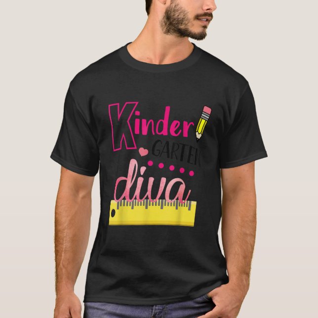 Camiseta Jardim De Infância Diva Cute Primeiro Dia Da Escol (Frente)