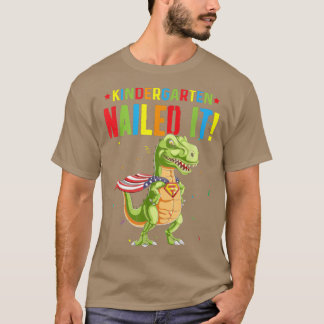 Camiseta Jardim De Infância - Graduação Em T-Rex Dinosaur