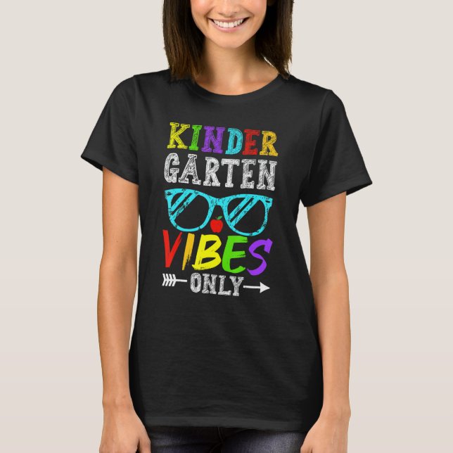 Camiseta Jardim De Infância Só Volta À Escola (Frente)
