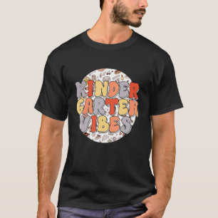 Camiseta Jardim de Infância Vibes Kinder Tripulação Retrô P