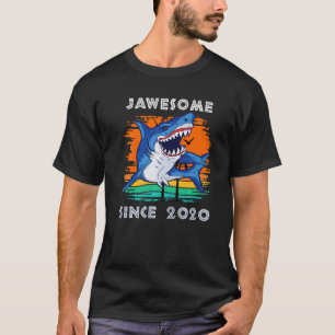 Camiseta Jawsome Incrível Desde 2020 Tubarões Mar Oceano Fã
