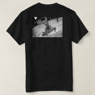 Camiseta Jay Albanamy/Cold One Aimed Em Todos Os Lábios