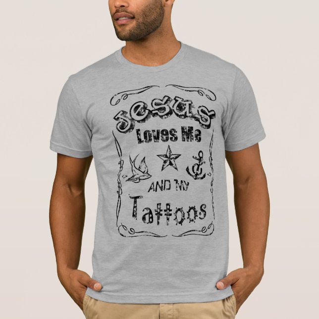 Camiseta Jesus ama me e meus tatuagens (Frente)