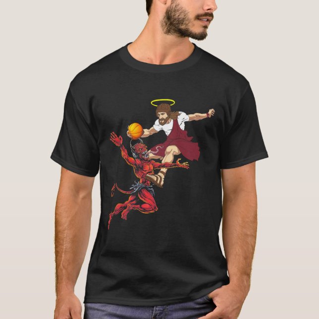 Camiseta Jesus Cruzando O Jogador De Basquete Do Diabo (Frente)
