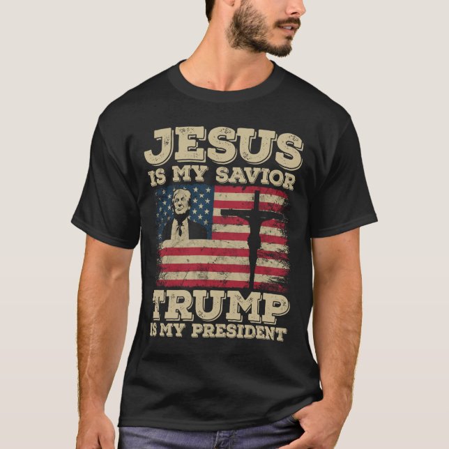 Camiseta Jesus É Meu Salvador Trump É Meu Presidente Trump  (Frente)