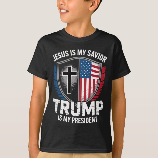 Camiseta Jesus é o meu salvador Trump é o meu presidente pr (Frente)