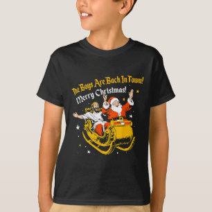 Camiseta Jesus E Pai Natal Os Meninos Estão De Volta Numa C