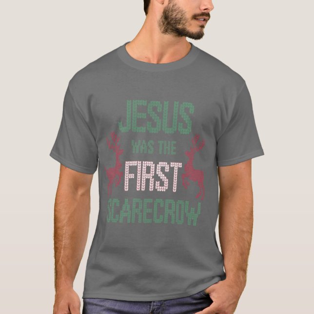 Camiseta Jesus Lavou Primeiro Espantalho Divertido Cristão  (Frente)