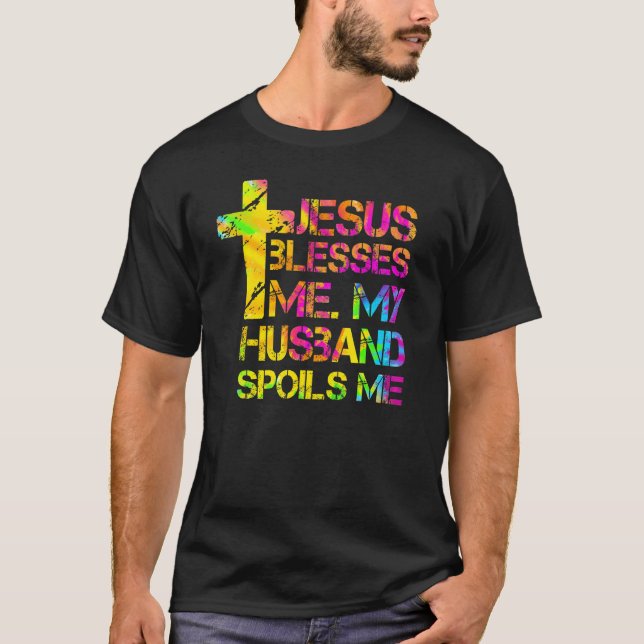 Camiseta Jesus Me Abençoa Meu Marido Me Mata Cristão W (Frente)