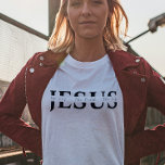Camiseta Jesus T-Shirt<br><div class="desc">Camisa cristã para mulheres com Jesus em caligrafia elegante com "a vida, o caminho, a verdade" escrevendo em evidência. Esta moda, design de fé moderna é a dádiva perfeita e a declaração de moda. Elevem sua fé com nossa camiseta cristã para mulheres, adornada com caligrafia elegante. Esta tendência e design...</div>