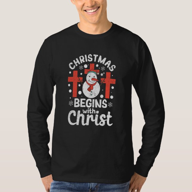 Camiseta Jesus Xmas Pajamas Christian Christmas Begins With (Frente)