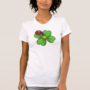 Camiseta Joaninhas e Folhas Verdes Ilustração da Natureza P