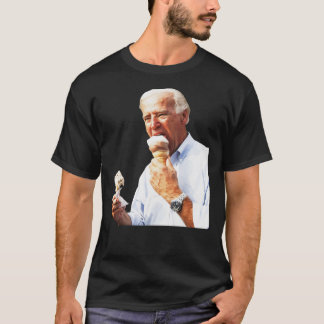 Camiseta Joe Biden Eating Ice Cream Sticker.png