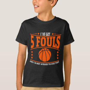 Camiseta Jogador de basquete masculino meme 5 faltas para b