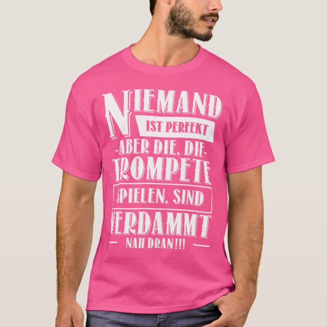 Camiseta Jogador de Trompete Musical com Instrumento de Tro (Frente)
