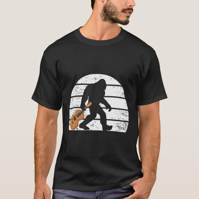 Camiseta Jogador de Violão Acústico Sasquatch Musical Bigfo (Frente)