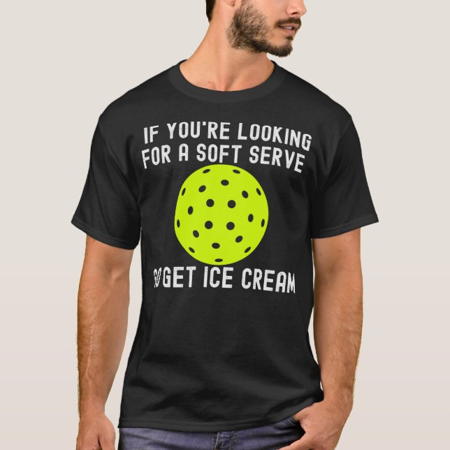 Camiseta Jogador Engraçado Pickleball no Jogo Jogador de Pi (Frente)